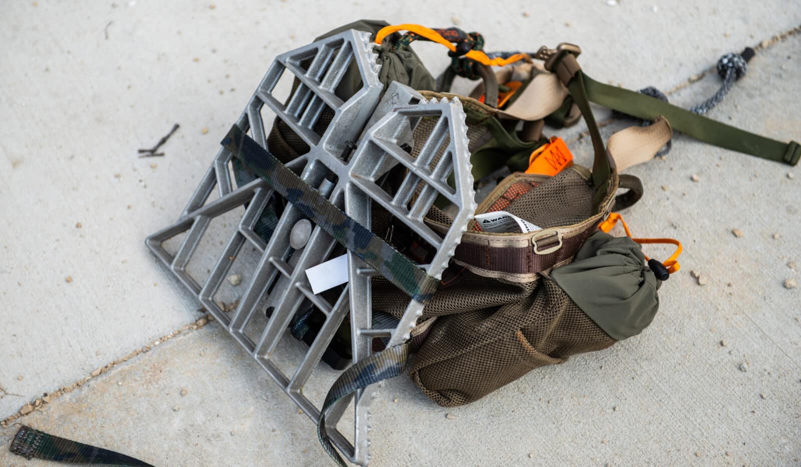 Lightweight Saddle Gear