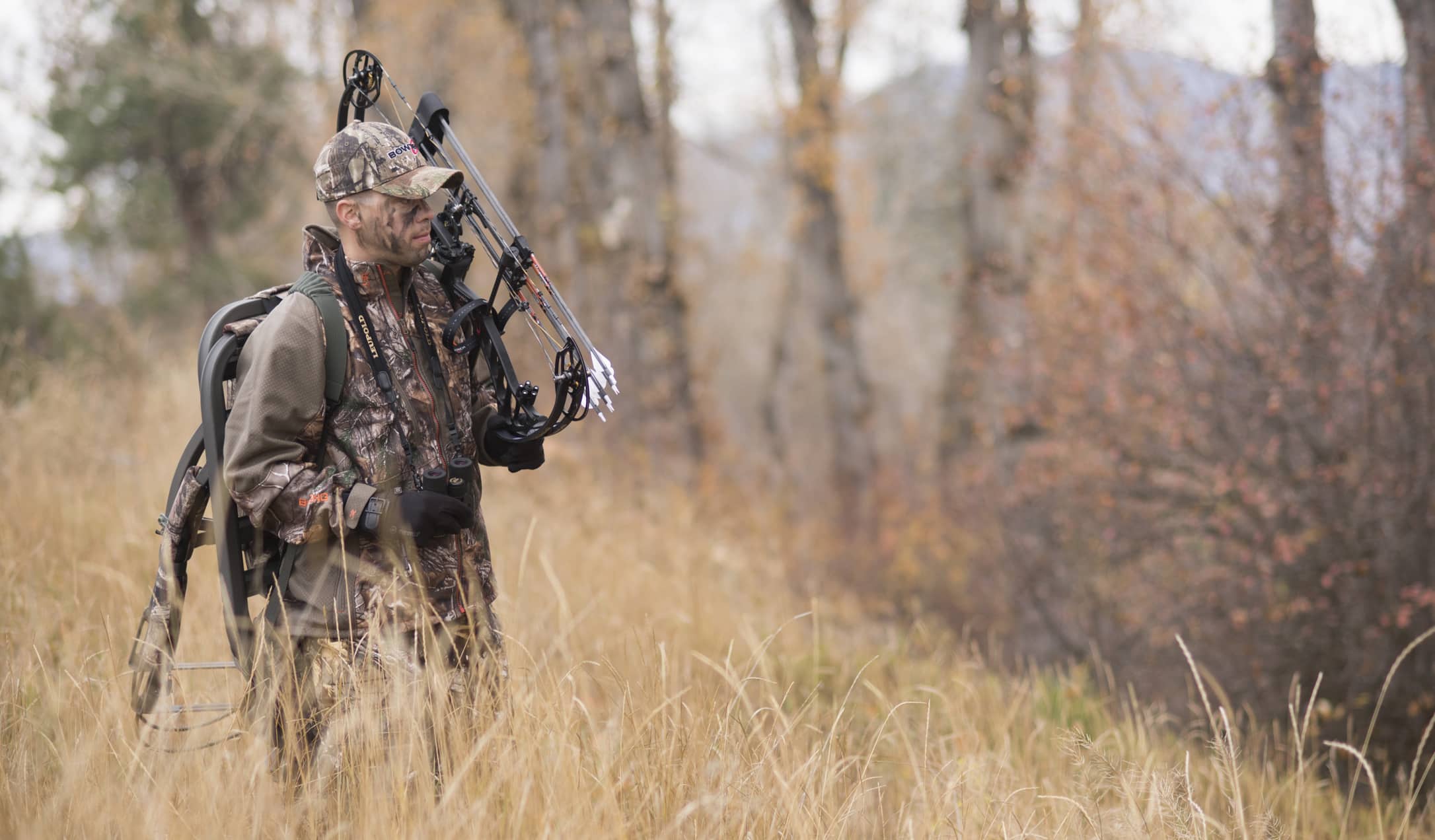 Bowhunter adapting on the fly